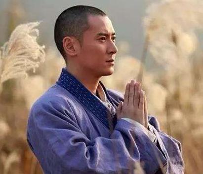 乔峰|萧峰，段誉，虚竹三人联手可以打败扫地僧吗？