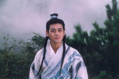 乔峰|萧峰，段誉，虚竹三人联手可以打败扫地僧吗？