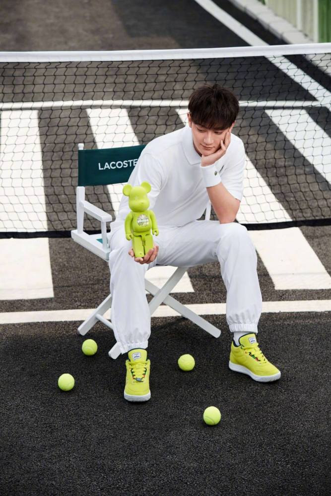 黄子韬|黄子韬多宠徐艺洋？首关注不算什么，把自己最喜欢的原创送出才甜