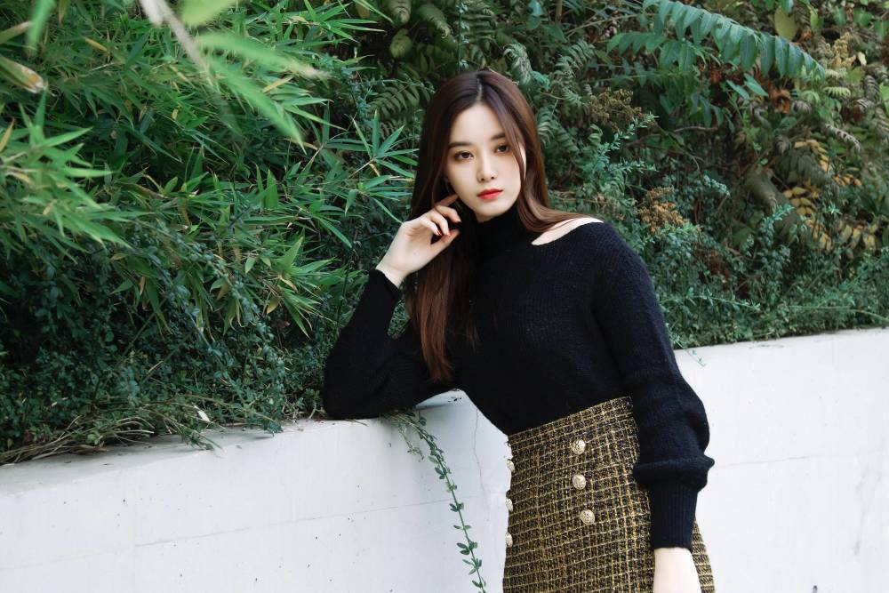 黄子韬|黄子韬多宠徐艺洋？首关注不算什么，把自己最喜欢的原创送出才甜