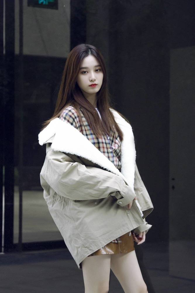 黄子韬|黄子韬多宠徐艺洋？首关注不算什么，把自己最喜欢的原创送出才甜