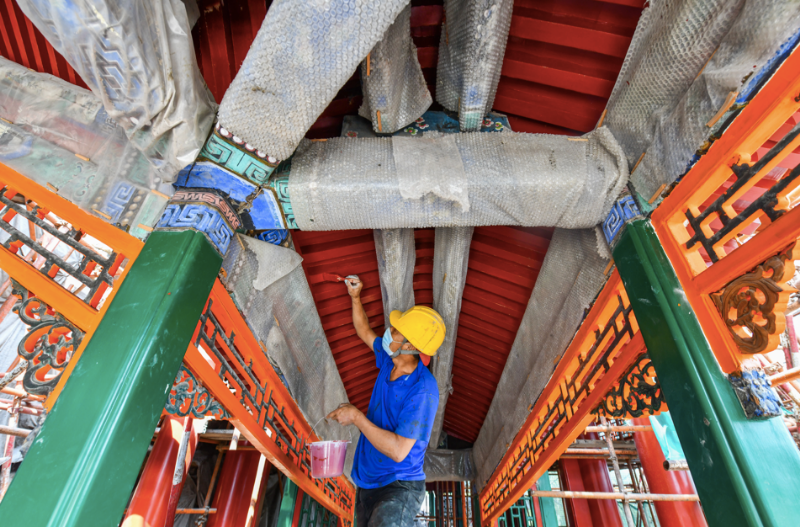 颐和园|炎炎烈日下，工人这样在颐和园修古建