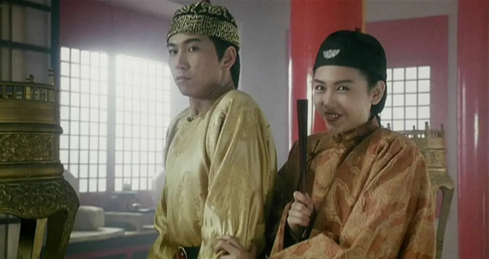 周星驰|1992年，《鹿鼎记》大卖1.34亿，向华强赚翻，周星驰果然很旺票房