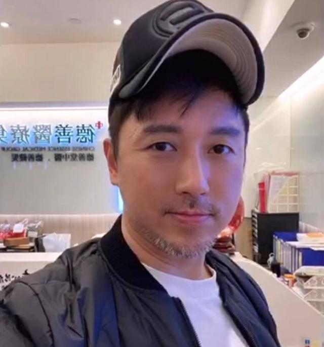 林子博表示这首歌可以勉励大家,在这段特殊时期里,很多人都面临着失业