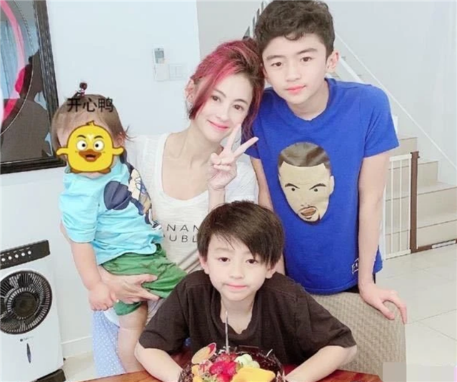 张柏芝|张柏芝初恋男友朱永棠近照曝光，曾表示非常同情谢霆锋