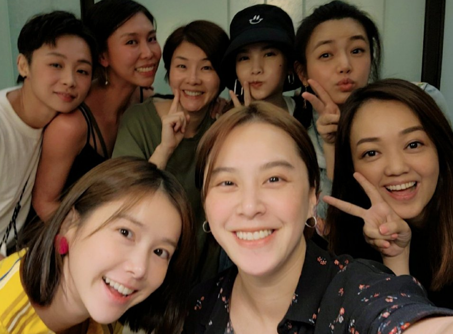 陈妍希|杨丞琳陈妍希相约健身房，两大冻龄女神素颜同框，颜值爆灯