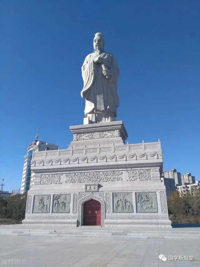孔子|任继愈谈孔子思想的保守性