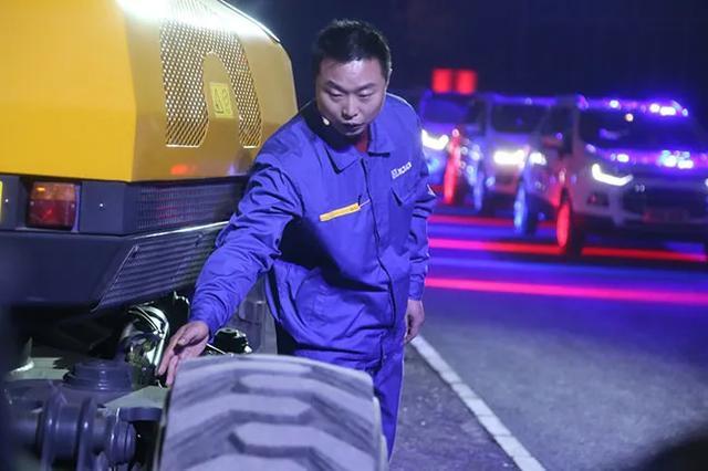 边境|中印边境惊现高达？冷静，那只是我方挖掘机