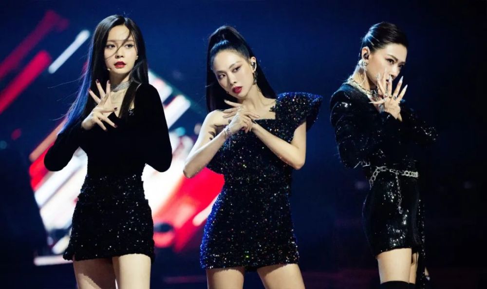 乘风破浪的姐姐|《乘风破浪的姐姐》组队比公演还精彩，垫底对孟佳来说不算亏！