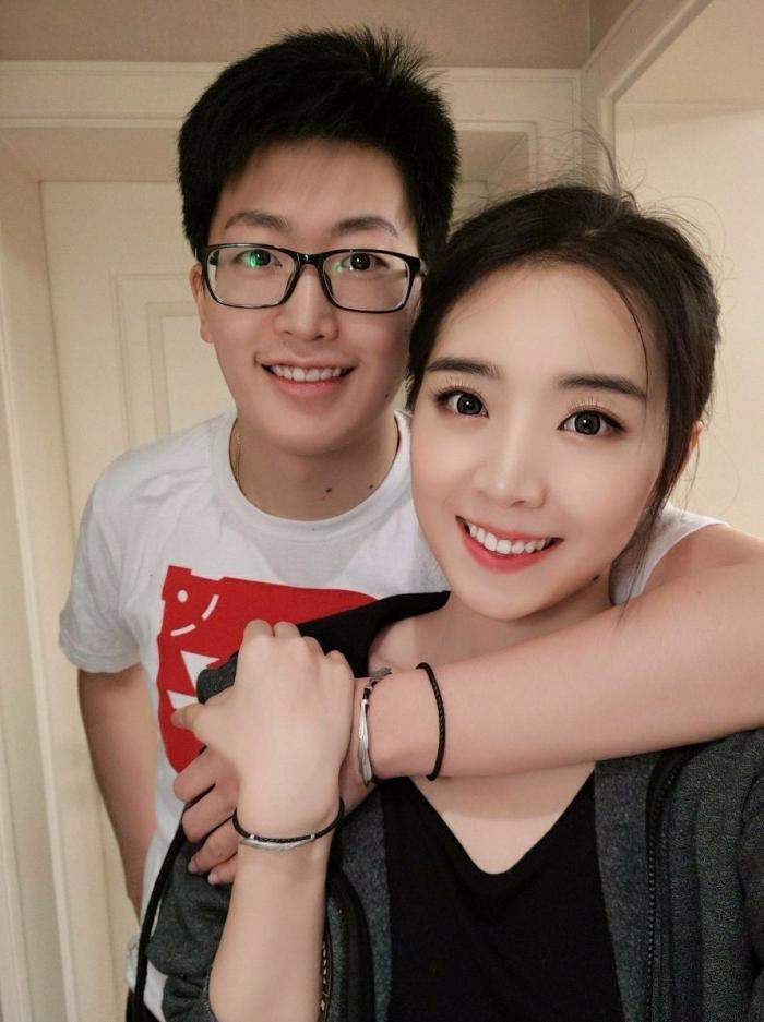 电竞分手门!管泽元余霜凌晨官宣分手,玩家不敢相信:上周还在秀恩爱