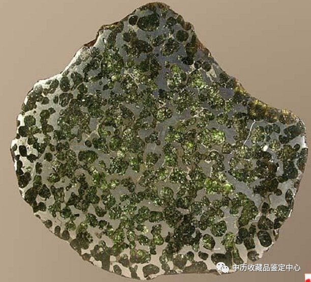 橄榄陨铁橄榄陨铁主要由橄榄石和铁镍金属矿物组成.