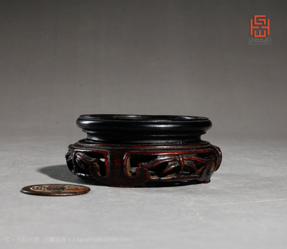 红木|晚清民国花雕红木座