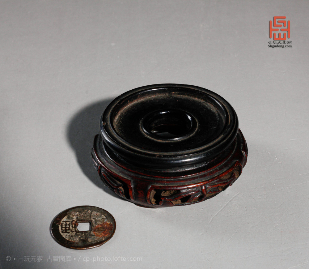 红木|晚清民国花雕红木座