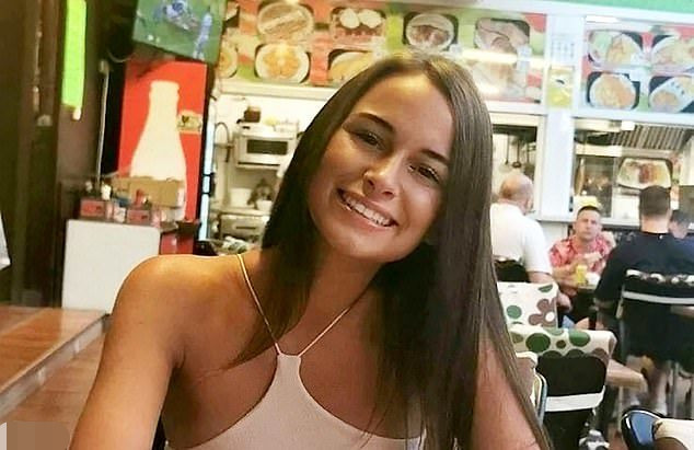 基利·邦克|女子与朋友聚会后失踪，次日她竟脸朝下死在池塘里，衣服散落一地