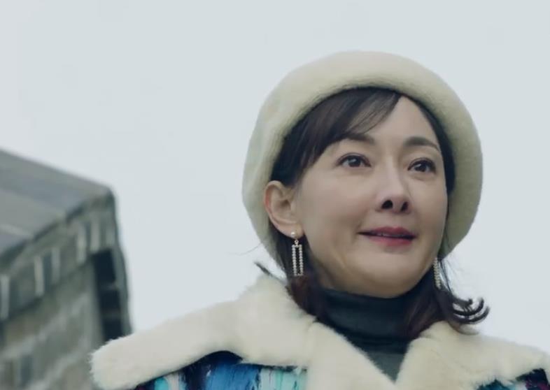 8度登上春晚什刹海再演国民媳妇47岁身材不输超模