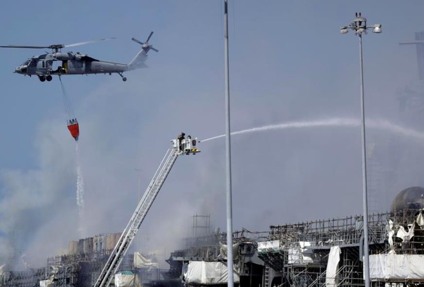 准航母|美国“准航母”起火时灭火系统没开 仅靠泼水救火