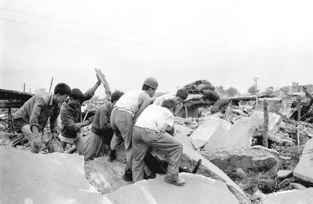 地震|碰到八级大地震时，刚好深夜，怎么尽可能地活下去？