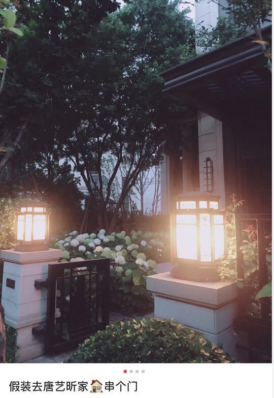 唐艺昕|唐艺昕产后两个月首现身，身材略微发福，居住豪宅曝光超气派