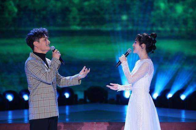 云飞|她28岁星光大道成名，32岁却抢别人老公，如今35岁沦为家庭主妇