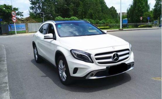 奔驰召回80万台车,一年的经济损失可绕地球60圈