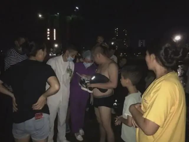 ʹ㶫8߿棬1˼ʱ˳ߣ