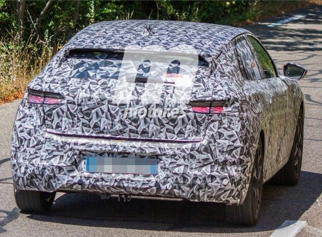 9月发布/油耗仅1.6L 全新DS 4插电混动版谍照曝光