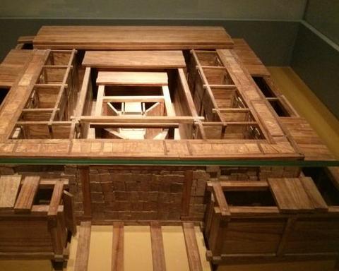 刘胥|第一代“广陵王”陵墓被炸出，比马王堆大18倍，专家：木头就值170亿