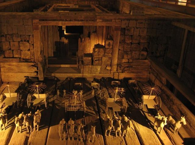 刘胥|第一代“广陵王”陵墓被炸出，比马王堆大18倍，专家：木头就值170亿