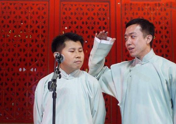 何沄伟|何沄伟认怂了！离开郭德纲之后，又把名字改回何云伟