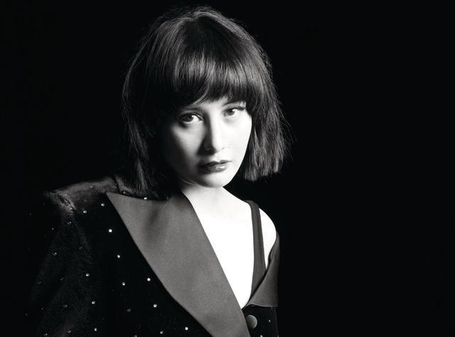 何鸿燊|赌王去世49天，何猷君回归事业何猷亨忙恋爱，子女各奔东西显凉薄