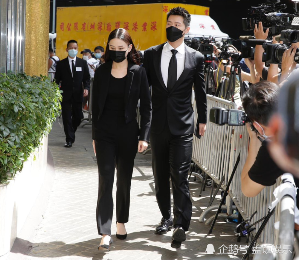 何鸿燊|赌王去世49天，何猷君回归事业何猷亨忙恋爱，子女各奔东西显凉薄