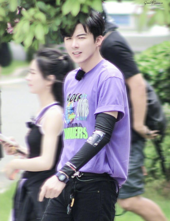 中餐厅4|《中餐厅4》再度迎来人气小花！大长腿、小蛮腰，比赵丽颖还好看