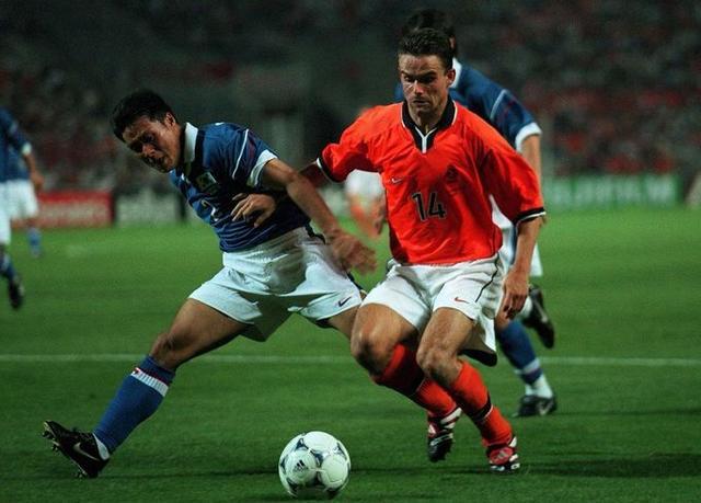 荷兰的第一代"小飞侠,1998年世界杯的最佳新秀马克·奥维马斯