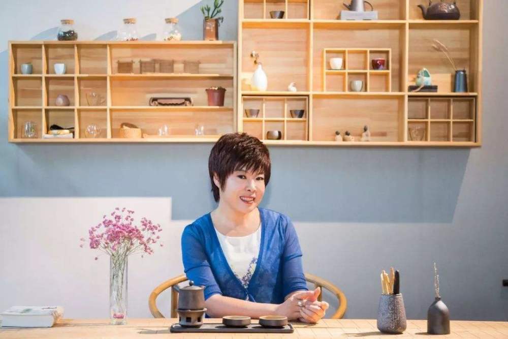 于丹|于丹：曾经红透全国的国学大师，如今万人唾骂，到底是什么原因？