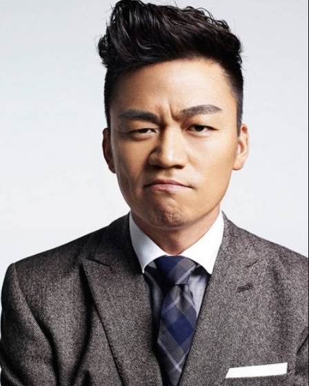 群演|剧组太穷演员跑了一半，无奈拉个群演当主角，却成就了一代影帝