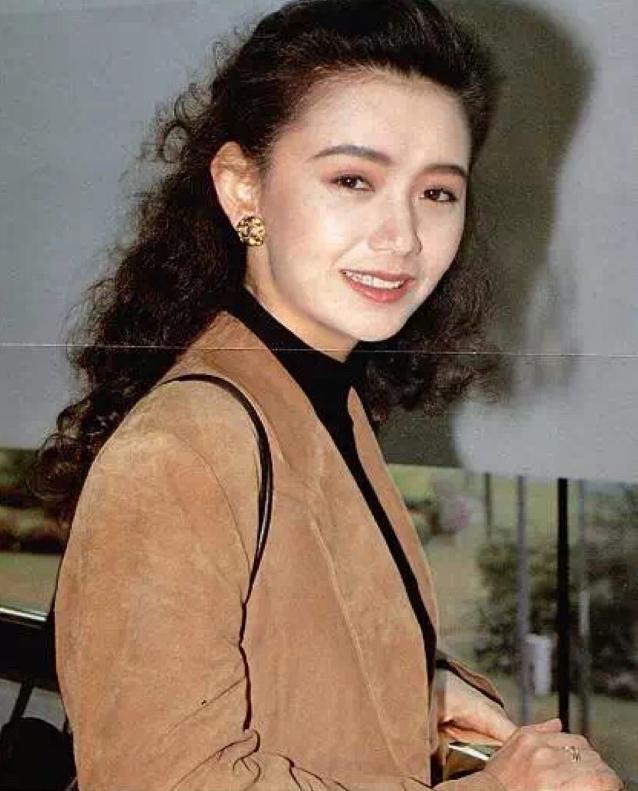 梁朝伟|和朋友面试却被看中，三分三合错过梁朝伟，至今刘嘉玲不敢提她