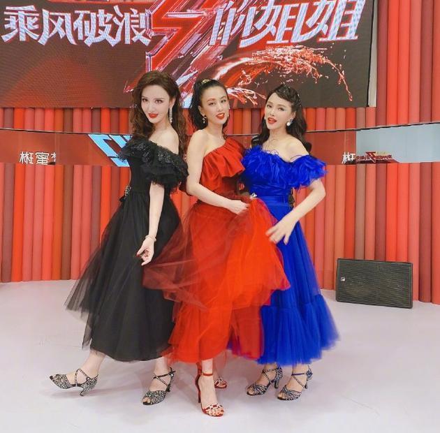 伊能静|伊能静写小作文谈近日心情，感谢黄圣依张萌在身边陪伴开导自己