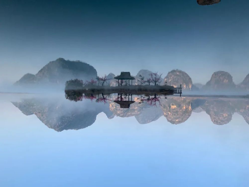 荷塘仙境普者黑,临湖观景水云间