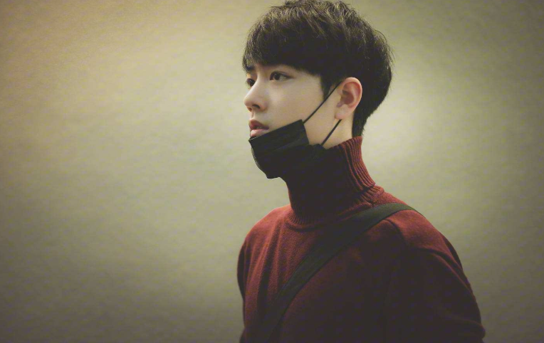 肖战方|肖战方对话平台后，网友曝与肖战方签的“炒作”合同回踩工作室