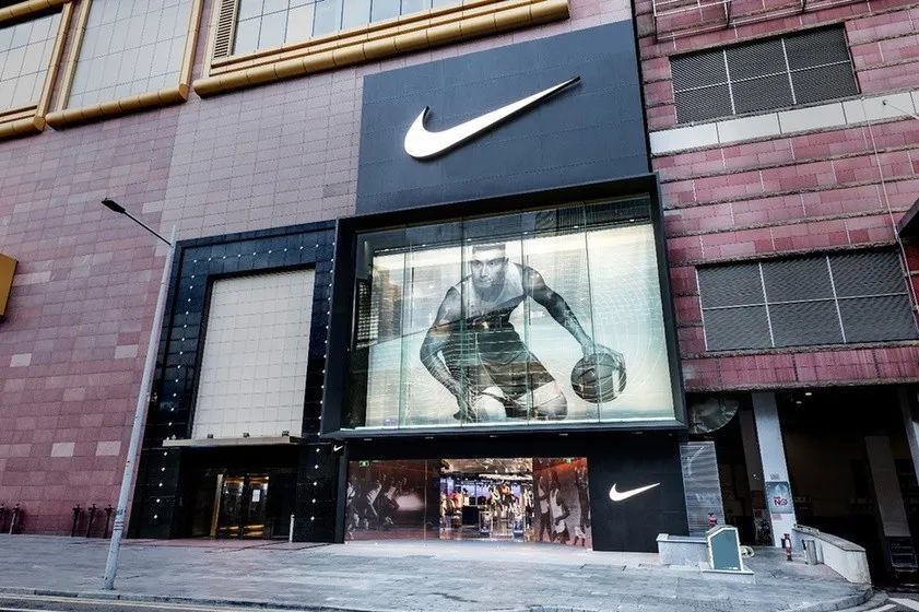 耐克斯凯奇和lululemon为何在中国逆势开店