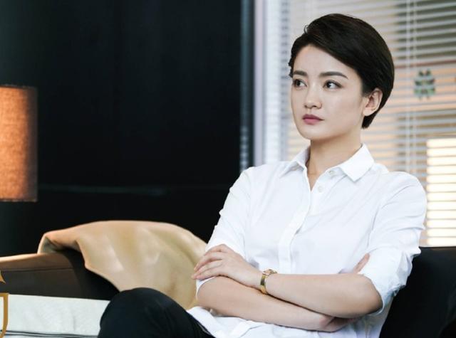 朱杰竟是胡歌同班同学为何出道14年0绯闻看看老公是谁就懂了