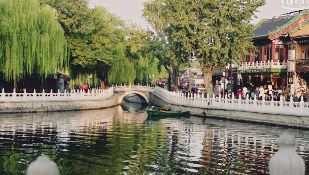 关晓彤|《什刹海》：汇聚老中青三代演员，关晓彤、吴磊终于跟上节奏了