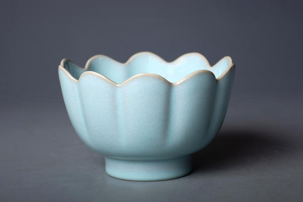 汝瓷|宋徽宗用“雨过天晴云破处”赞美汝瓷？张冠李戴，误传！