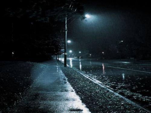 只有当夜深人静的时候,心才会得到些许平静_腾讯新闻