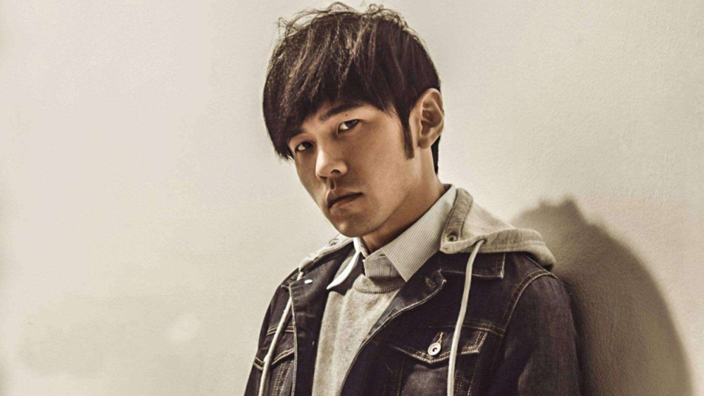 周杰伦|周杰伦吃面遭餐厅偷拍PO网后，连续发文炮轰：这是一家餐厅该有的服务吗