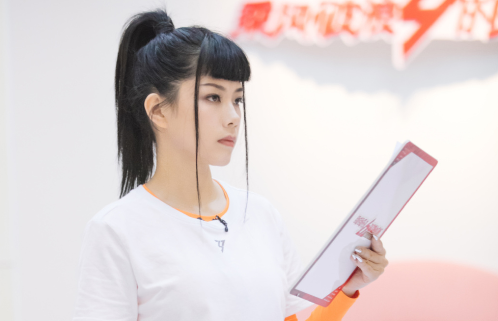 浪姐|《浪姐》冲浪榜还有四小时：万茜跌至第五，许飞朱婧汐争第七