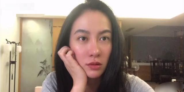 马思纯|吃瓜日报丨宋丹丹与富豪老公打高尔夫；叶璇内涵黄奕找老公眼光差