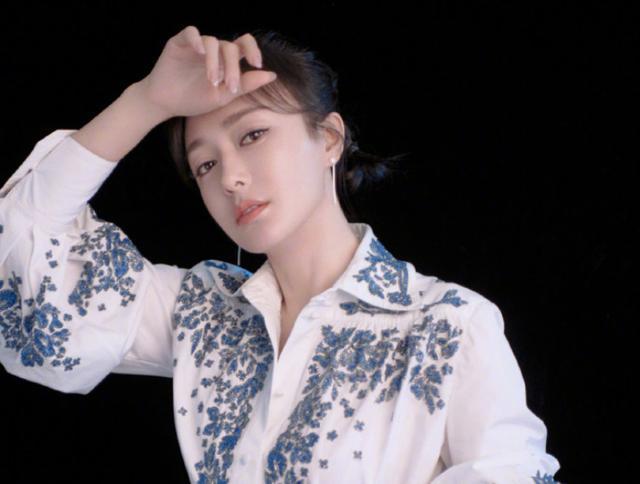 马思纯|吃瓜日报丨宋丹丹与富豪老公打高尔夫；叶璇内涵黄奕找老公眼光差