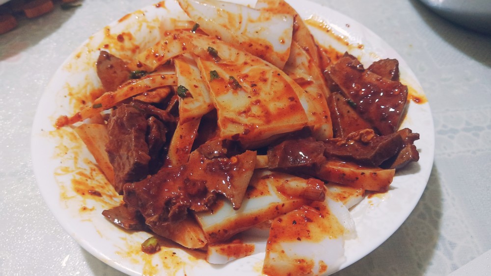 筋软耐嚼的陕北荞面碗托不仅香醇可口而且营养价值高