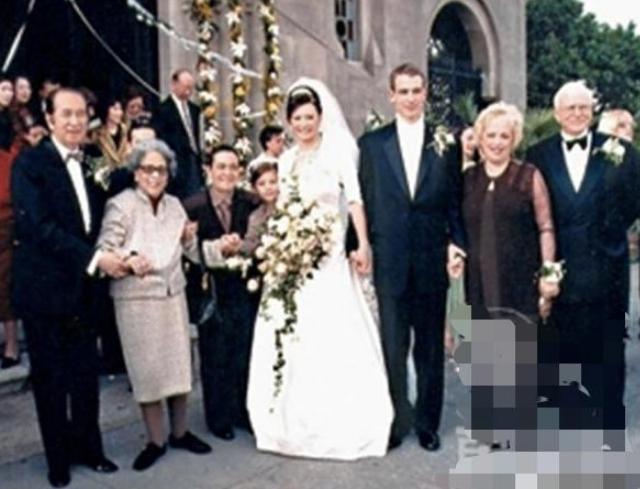 何鸿燊|赌王家族二、三代都阴盛阳衰，但颜值却很高，子孙个个都男俊女靓